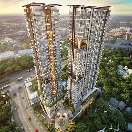 BeSS Mansion Hotel Surabaya Wonotjolo Exterior foto